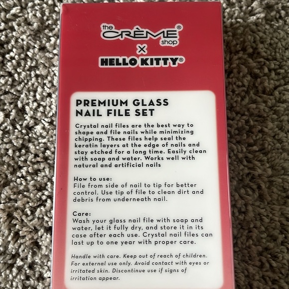 Hello kitty premium glass nail file set - Picture 3 of 3